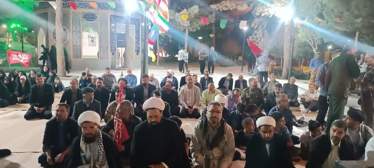 حضور شورای اسلامی و نیروهای شهرداری چخماق در «شب‌های مقاومت»